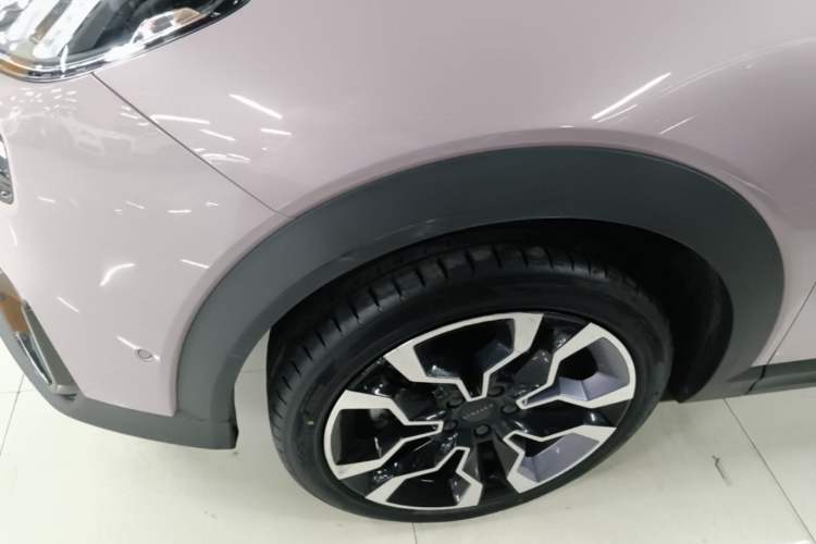 Used Lynk & Co 06 2023 Remix 1.5T Shero Exterior 4