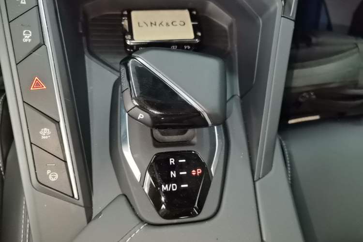 Used Lynk & Co 06 2023 Remix 1.5T Shero Gear Lever