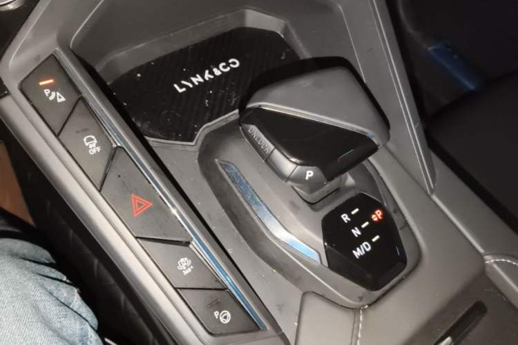 Used Lynk & Co 06 2023 Remix 1.5T Shero Gear Lever