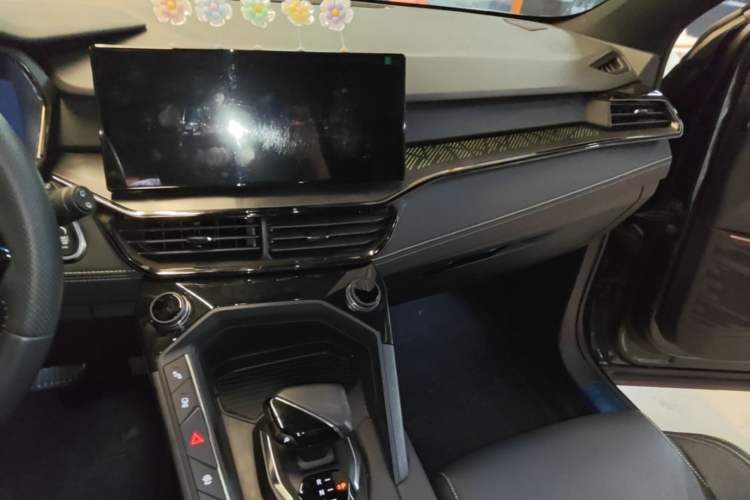 Used Lynk & Co 06 2023 Remix 1.5T Hero Audio And AC Panel