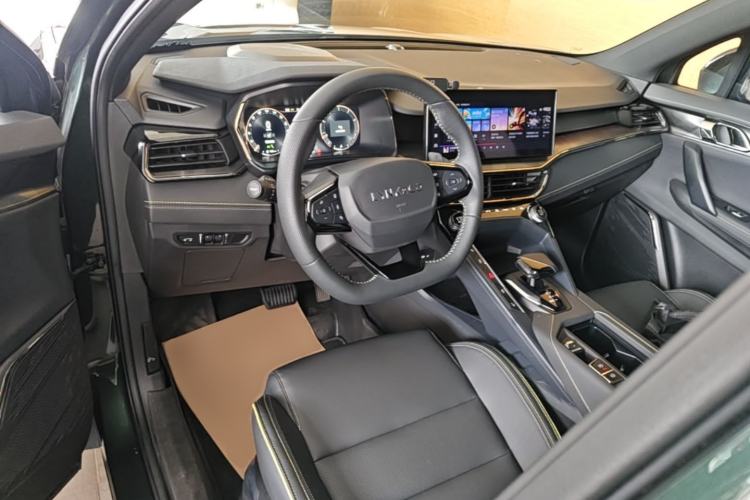 Used Lynk & Co 06 2023 Remix 1.5T Hero Center Console