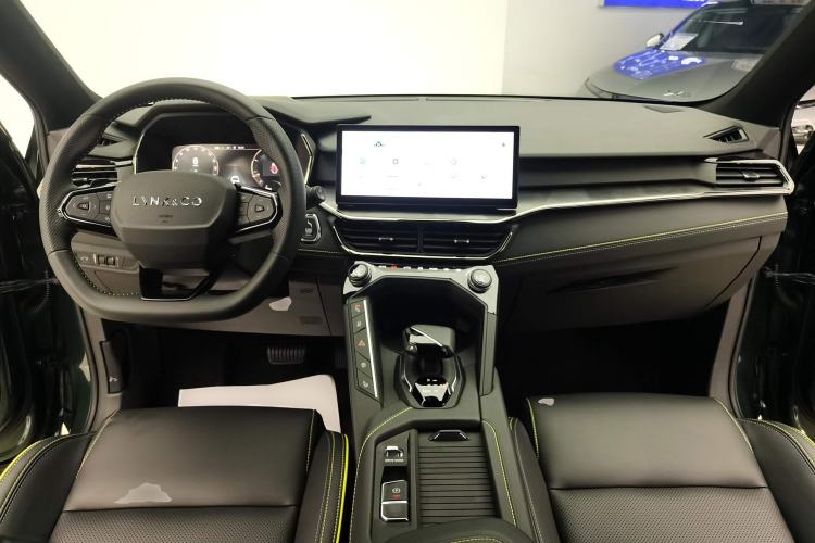 Used Lynk & Co 06 2023 Remix 1.5T Hero Center Console
