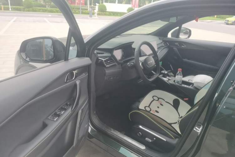 Used Lynk & Co 06 2023 Remix 1.5T Hero Driver Seat