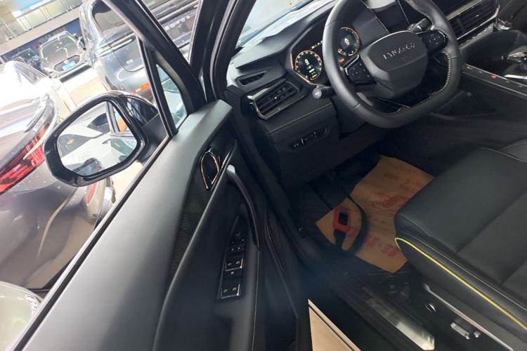 Used Lynk & Co 06 2023 Remix 1.5T Hero Driver Seat