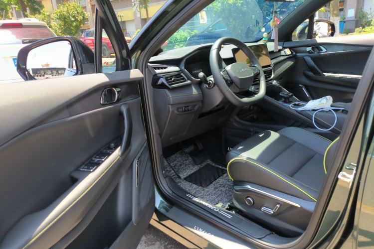 Used Lynk & Co 06 2023 Remix 1.5T Hero Driver Seat