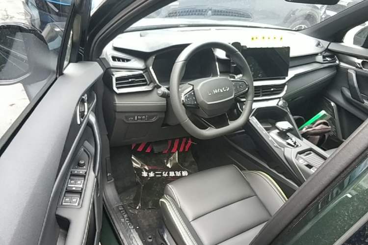 Used Lynk & Co 06 2023 Remix 1.5T Hero Driver Seat