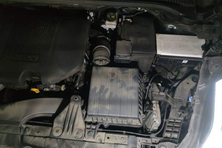 Used Lynk & Co 06 2023 Remix 1.5T Hero Engine Bay Left