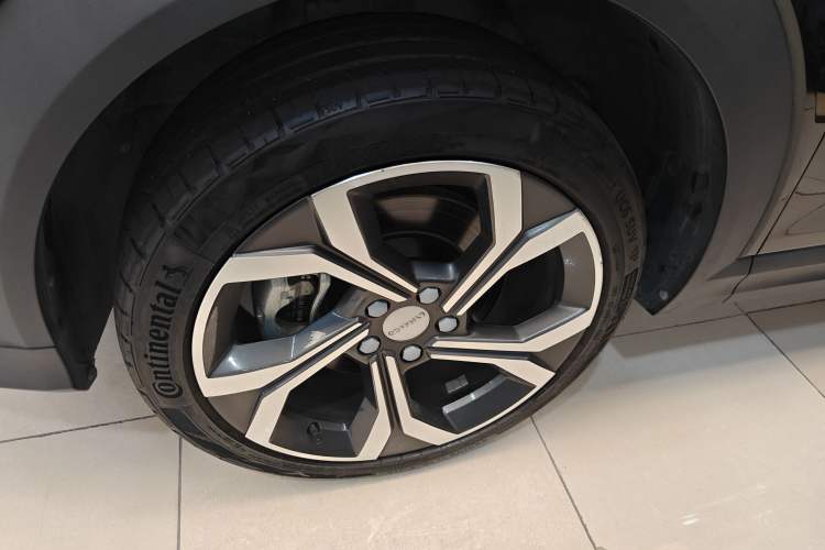 Used Lynk & Co 06 2023 Remix 1.5T Hero Exterior 1