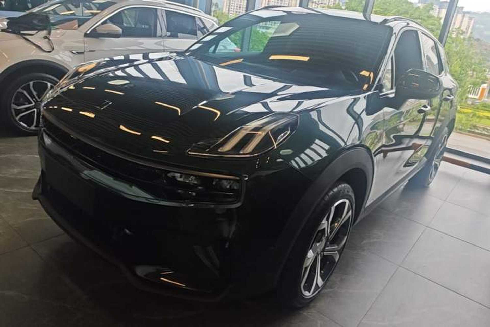 Used Lynk & Co 06 2023 Remix 1.5T Hero Front Left 45 Deg