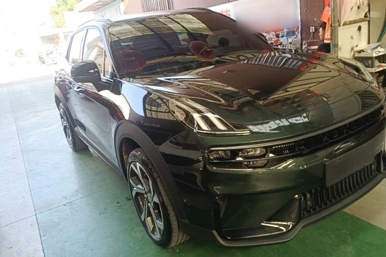 Used Lynk & Co 06 2023 Remix 1.5T Hero Front Right 45 Deg