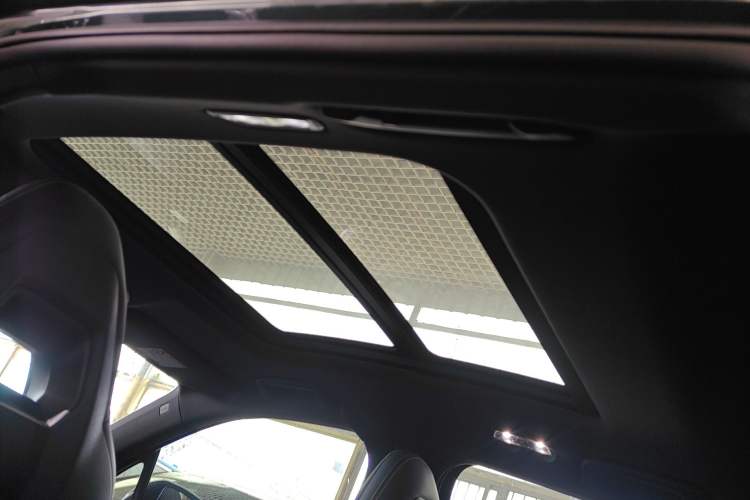 Used Lynk & Co 06 2023 Remix 1.5T Hero Headliner