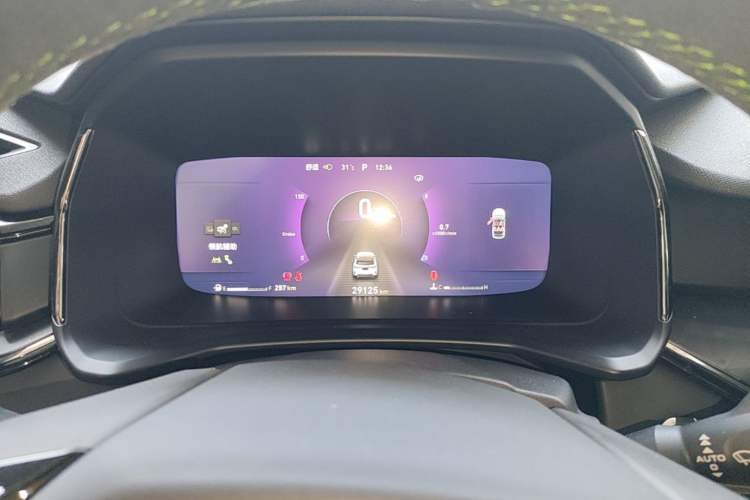 Used Lynk & Co 06 2023 Remix 1.5T Hero Instrument Cluster