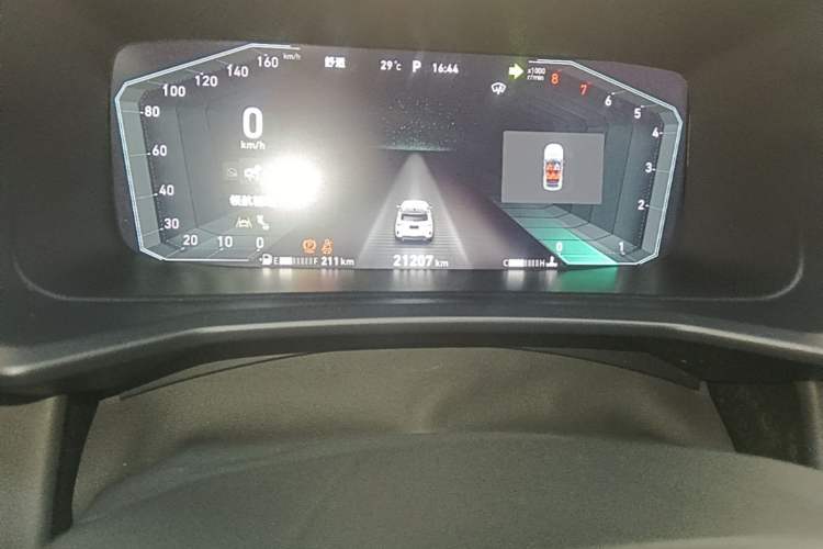 Used Lynk & Co 06 2023 Remix 1.5T Hero Instrument Cluster