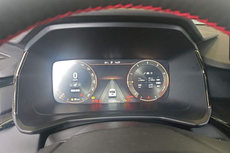 Used Lynk & Co 06 2023 Remix 1.5T Hero Instrument Cluster