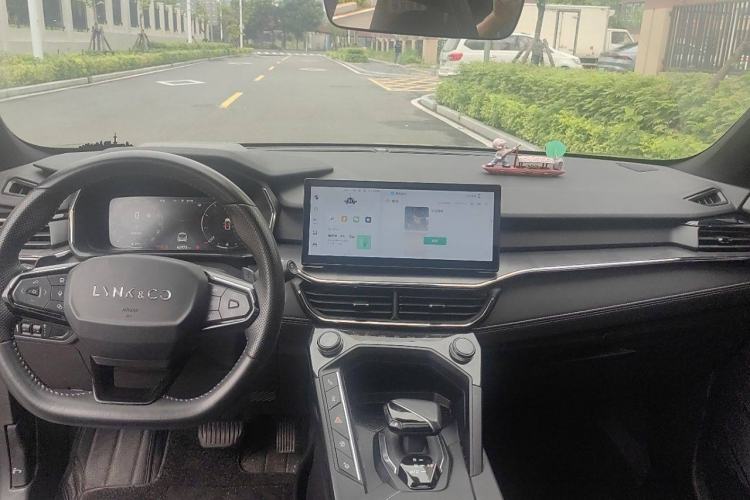 Used Lynk & Co 06 2023 Remix 1.5T Hero Interior 1