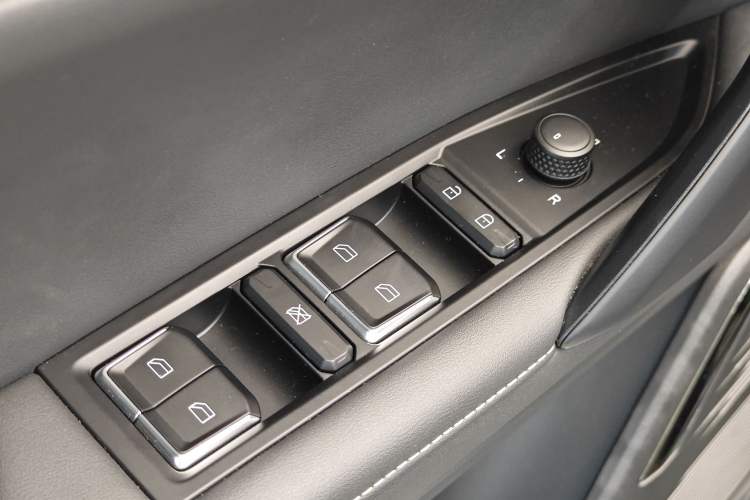 Used Lynk & Co 06 2023 Remix 1.5T Hero Interior 10