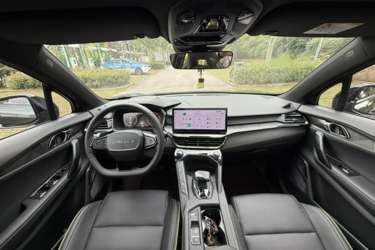 Used Lynk & Co 06 2023 Remix 1.5T Hero Interior 2