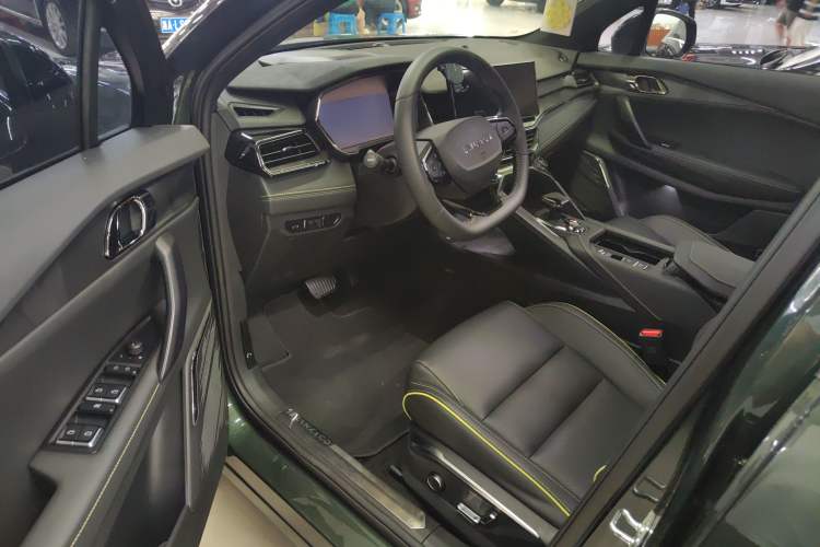 Used Lynk & Co 06 2023 Remix 1.5T Hero Interior 2
