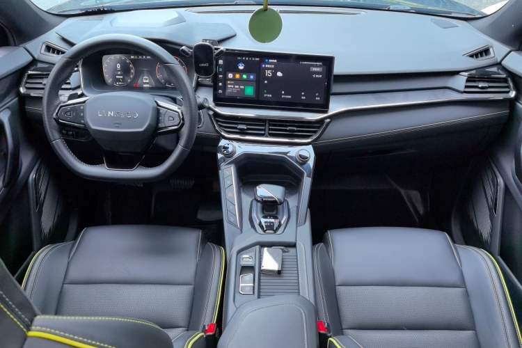 Used Lynk & Co 06 2023 Remix 1.5T Hero Interior 3
