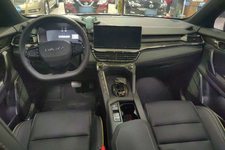 Used Lynk & Co 06 2023 Remix 1.5T Hero Interior 3
