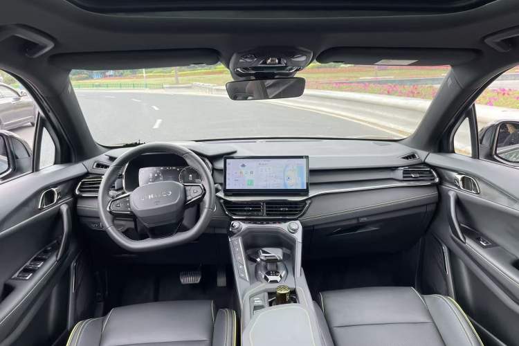Used Lynk & Co 06 2023 Remix 1.5T Hero Interior 4
