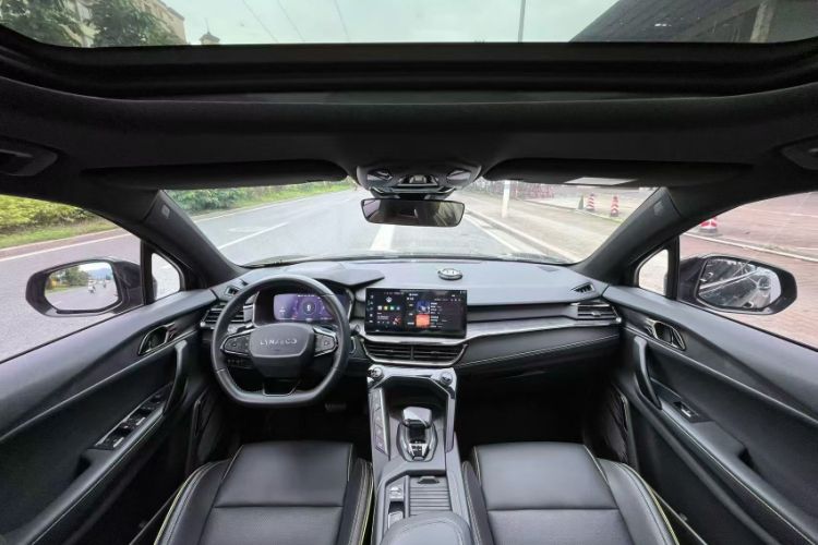 Used Lynk & Co 06 2023 Remix 1.5T Hero Interior 4