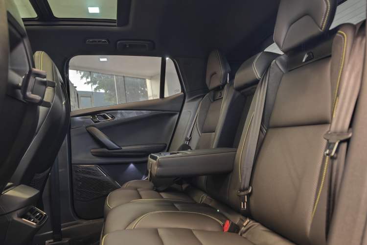 Used Lynk & Co 06 2023 Remix 1.5T Hero Interior 5