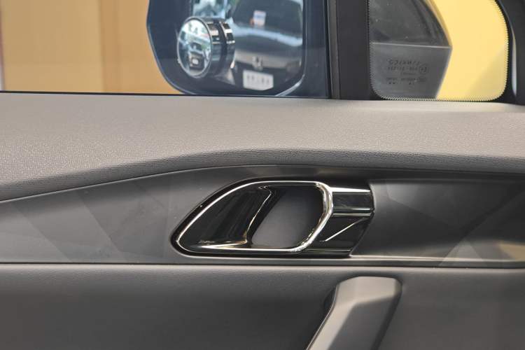 Used Lynk & Co 06 2023 Remix 1.5T Hero Interior 9
