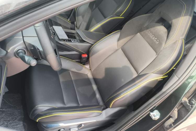 Used Lynk & Co 06 2023 Remix 1.5T Hero Left Front Seat