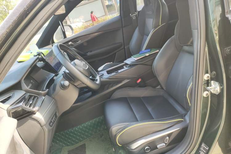 Used Lynk & Co 06 2023 Remix 1.5T Hero Left Front Seat