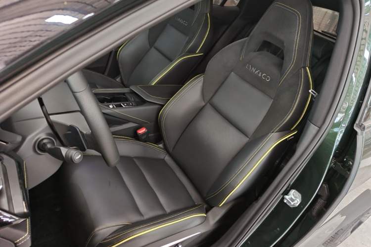 Used Lynk & Co 06 2023 Remix 1.5T Hero Left Front Seat