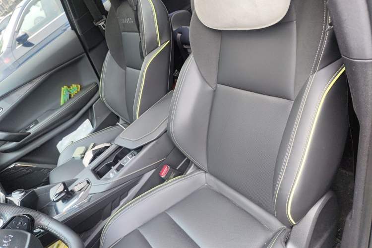 Used Lynk & Co 06 2023 Remix 1.5T Hero Left Front Seat