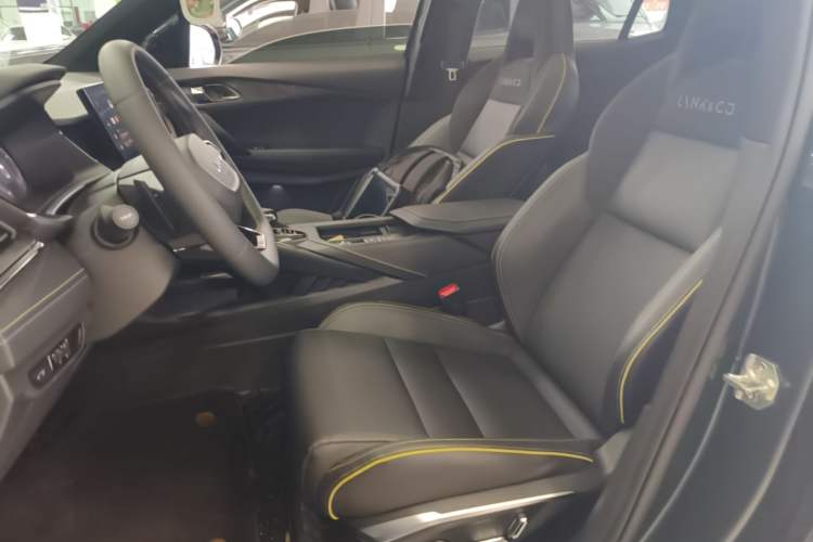 Used Lynk & Co 06 2023 Remix 1.5T Hero Left Front Seat