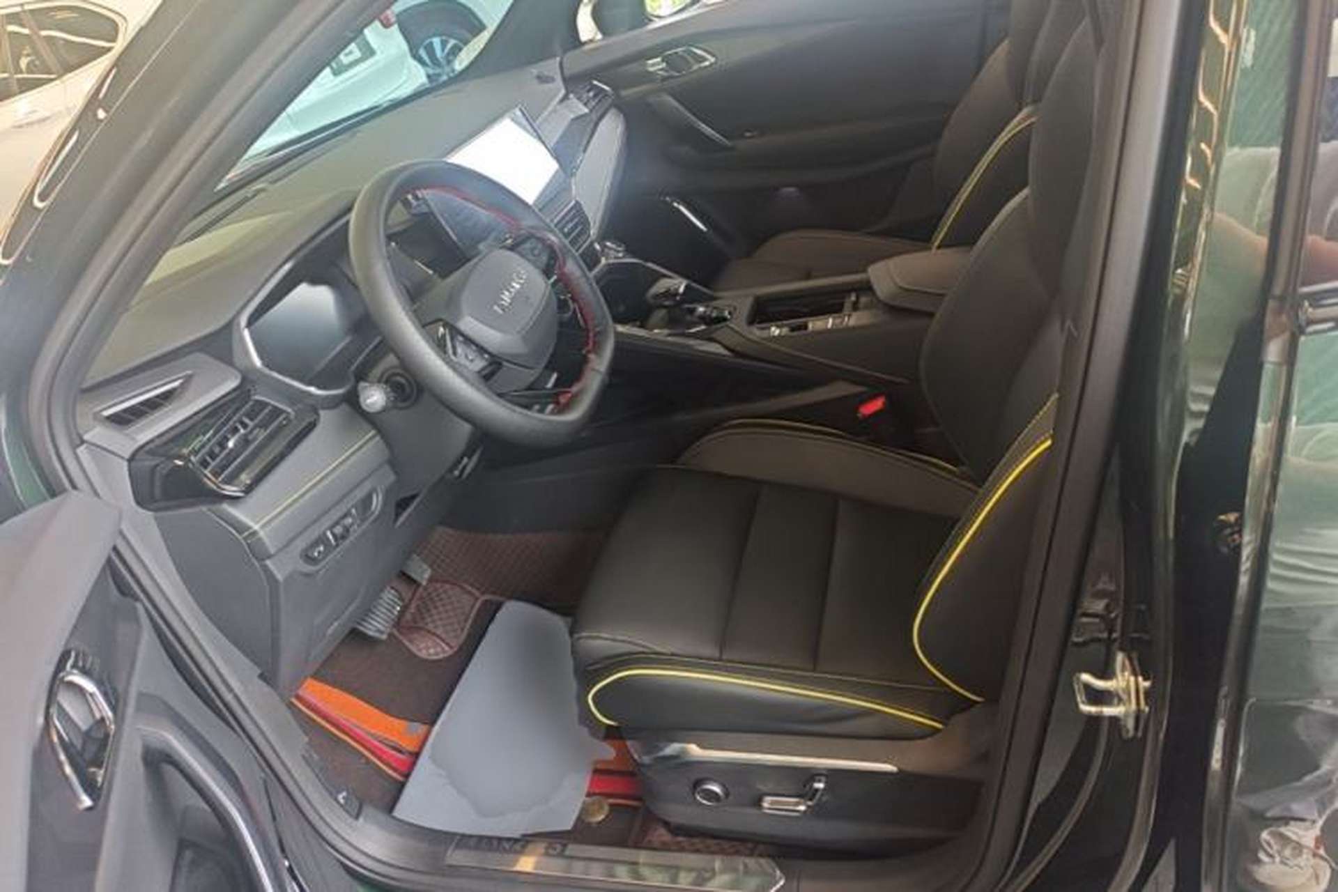 Used Lynk & Co 06 2023 Remix 1.5T Hero Left Front Seat