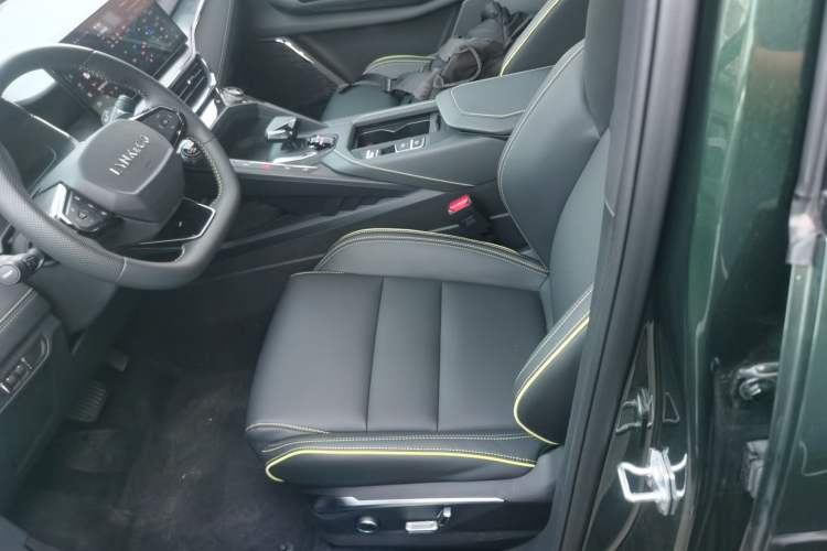 Used Lynk & Co 06 2023 Remix 1.5T Hero Left Front Seat
