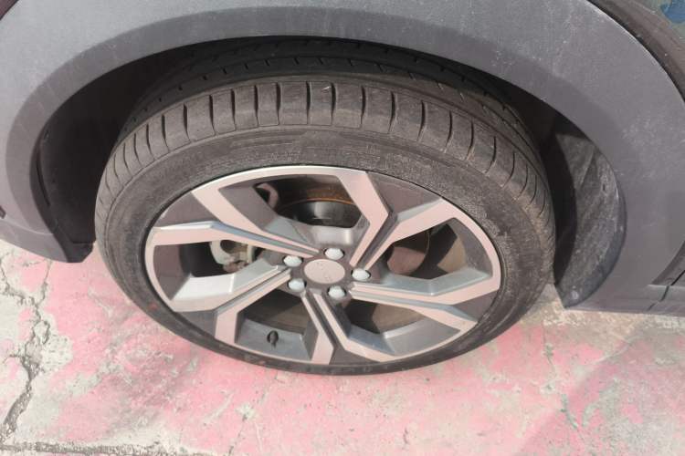 Used Lynk & Co 06 2023 Remix 1.5T Hero Left Front Wheel Hub