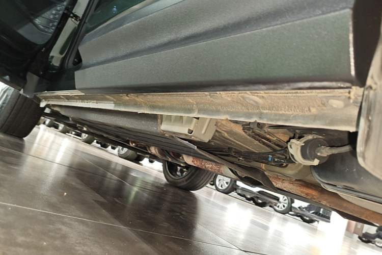 Used Lynk & Co 06 2023 Remix 1.5T Hero Left Side Sill