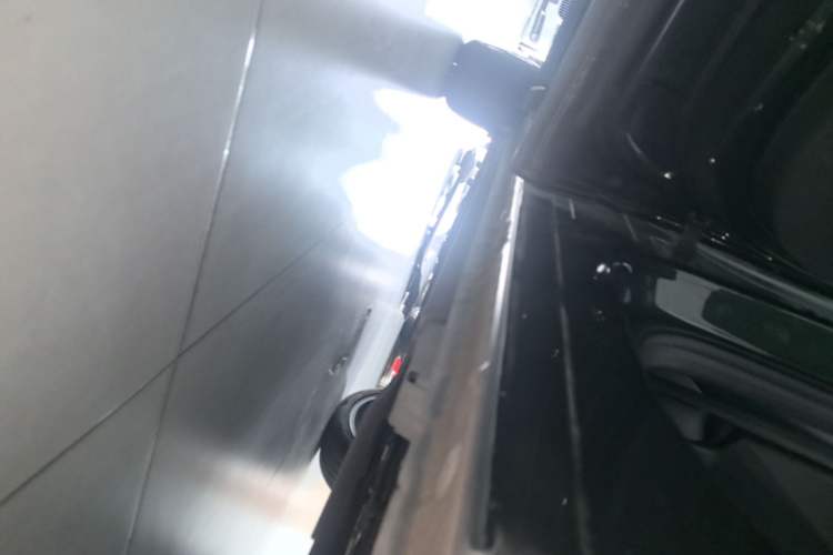 Used Lynk & Co 06 2023 Remix 1.5T Hero Left Side Sill