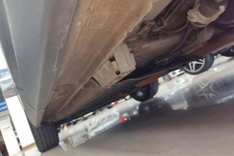 Used Lynk & Co 06 2023 Remix 1.5T Hero Left Side Sill