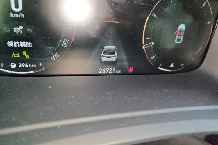 Used Lynk & Co 06 2023 Remix 1.5T Hero Odometer Close Up