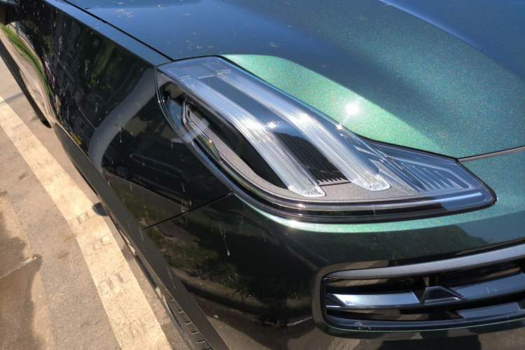 Used Lynk & Co 06 2023 Remix 1.5T Hero Right Front Headlight
