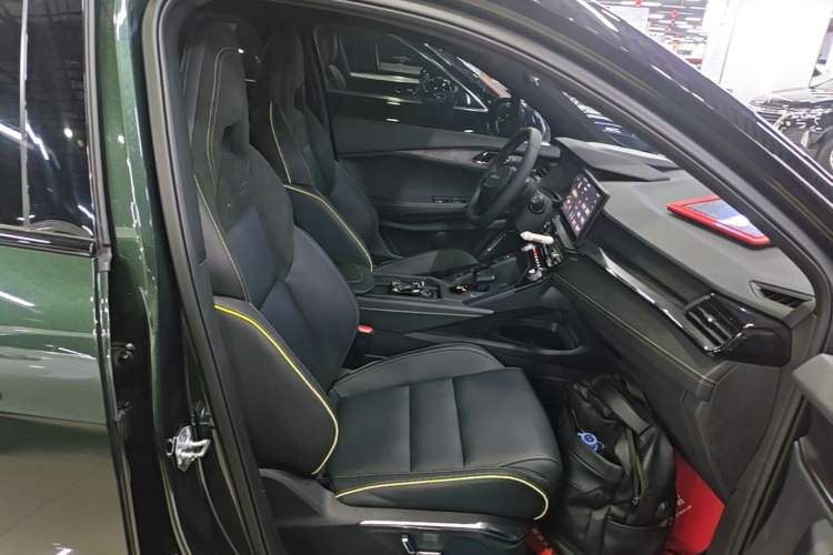 Used Lynk & Co 06 2023 Remix 1.5T Hero Right Front Seat