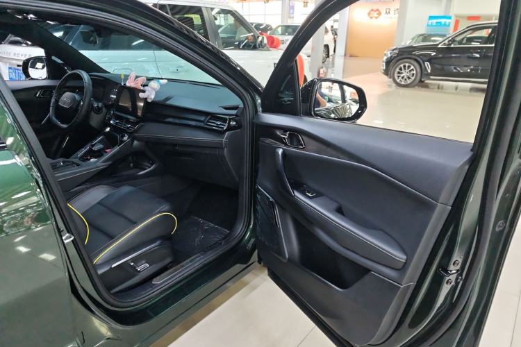 Used Lynk & Co 06 2023 Remix 1.5T Hero Right Front Seat