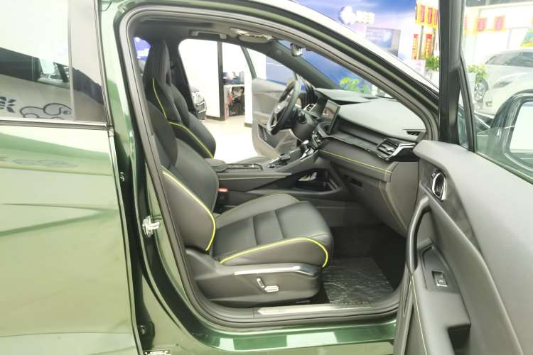Used Lynk & Co 06 2023 Remix 1.5T Hero Right Front Seat