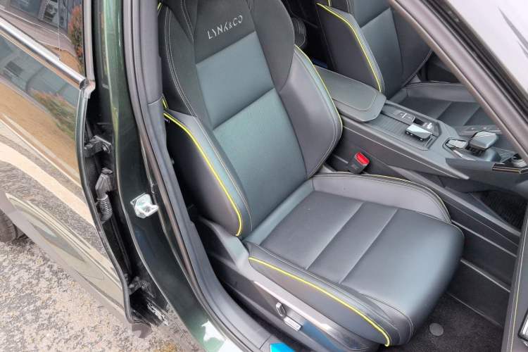 Used Lynk & Co 06 2023 Remix 1.5T Hero Right Front Seat