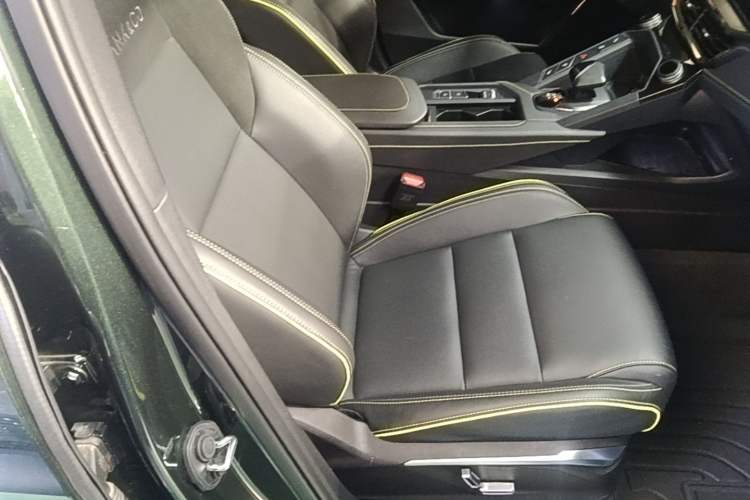 Used Lynk & Co 06 2023 Remix 1.5T Hero Right Front Seat