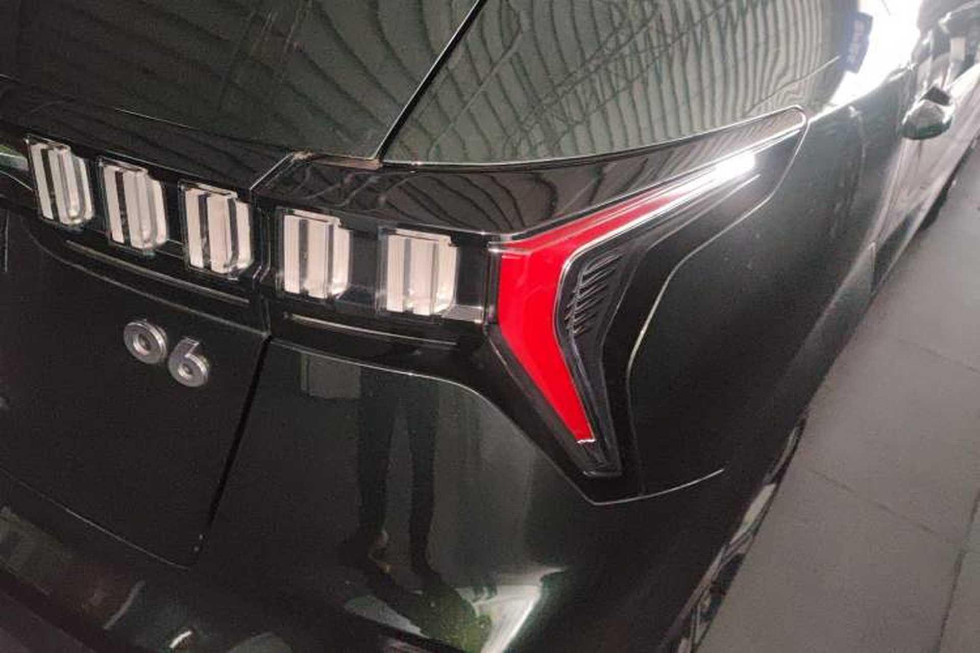 Used Lynk & Co 06 2023 Remix 1.5T Hero Right Rear Taillight