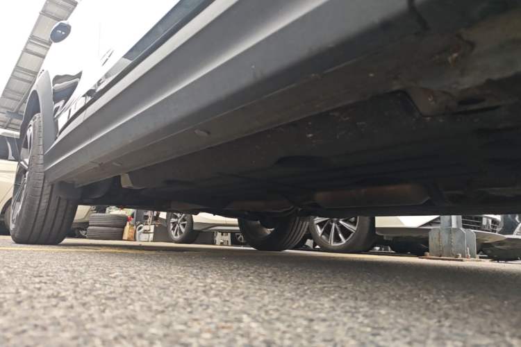 Used Lynk & Co 06 2023 Remix 1.5T Hero Right Side Sill