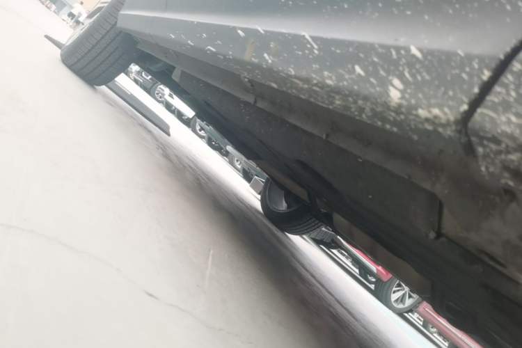 Used Lynk & Co 06 2023 Remix 1.5T Hero Right Side Sill