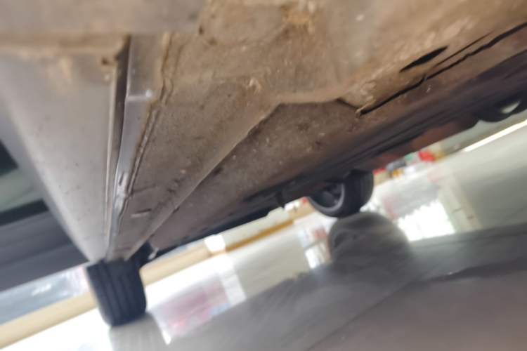 Used Lynk & Co 06 2023 Remix 1.5T Hero Right Side Sill